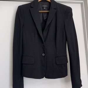 Ann Taylor size 6 black blazer w stretch